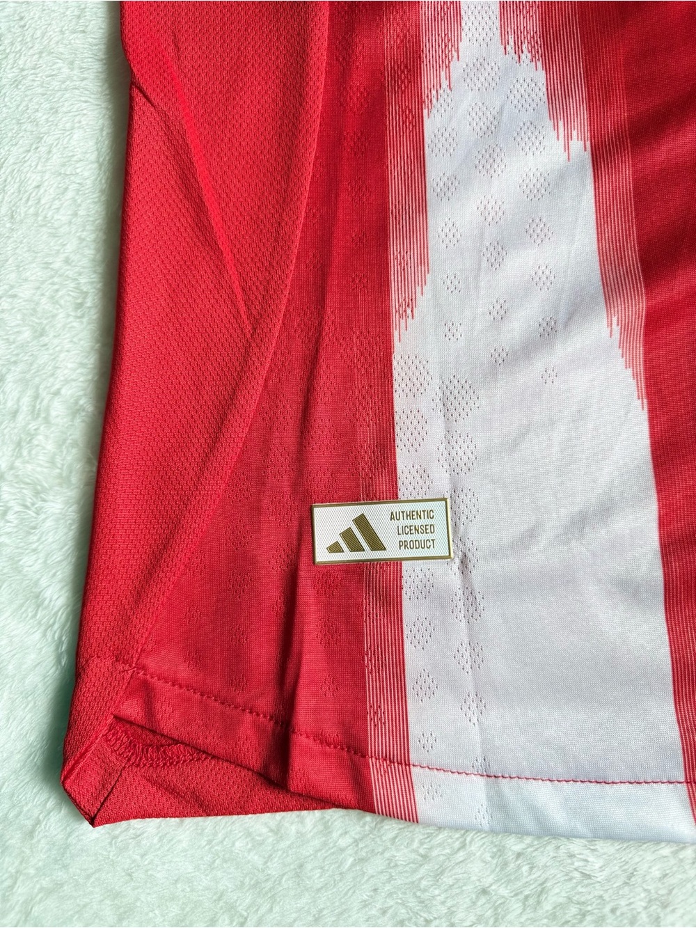 Bayern Munich Soccer. Olise #17 - Picture 7 of 8